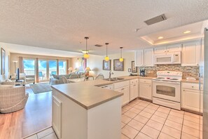 Private kitchen - Ram Sea 408 is a Silver Tier spacious 1- bedroom 1 bath Gulf Front Condo (North Redington Beach)