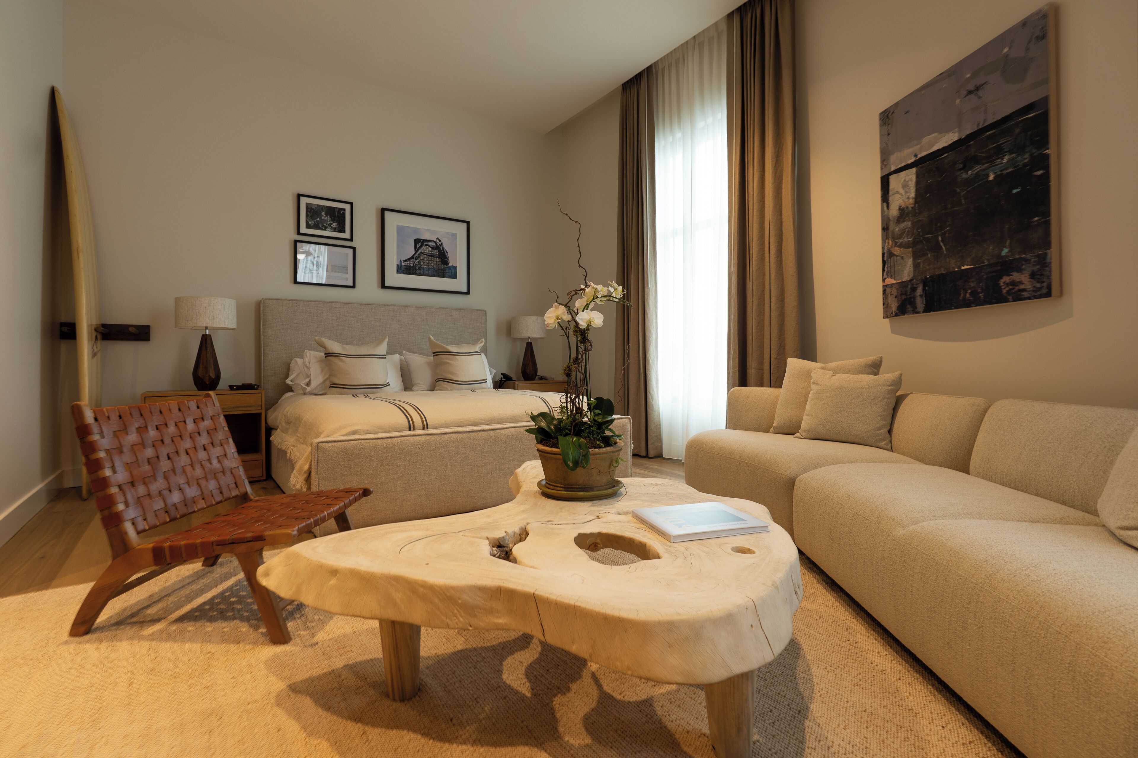 Junior Studio Suite, 1 King Bed | Premium bedding, minibar, in-room safe, blackout drapes