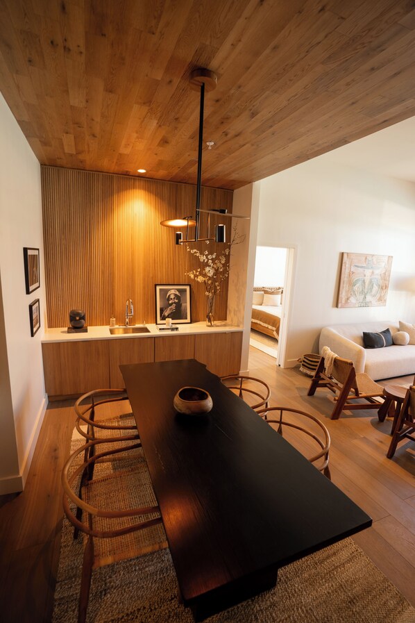 Living area - The Sitio (Virginia Beach)