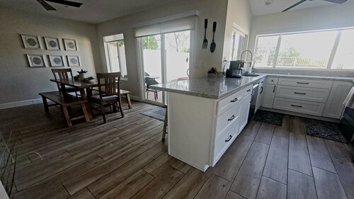 Borders South Mtn Park - hike, mountain bike, mountain views, golfing nearby