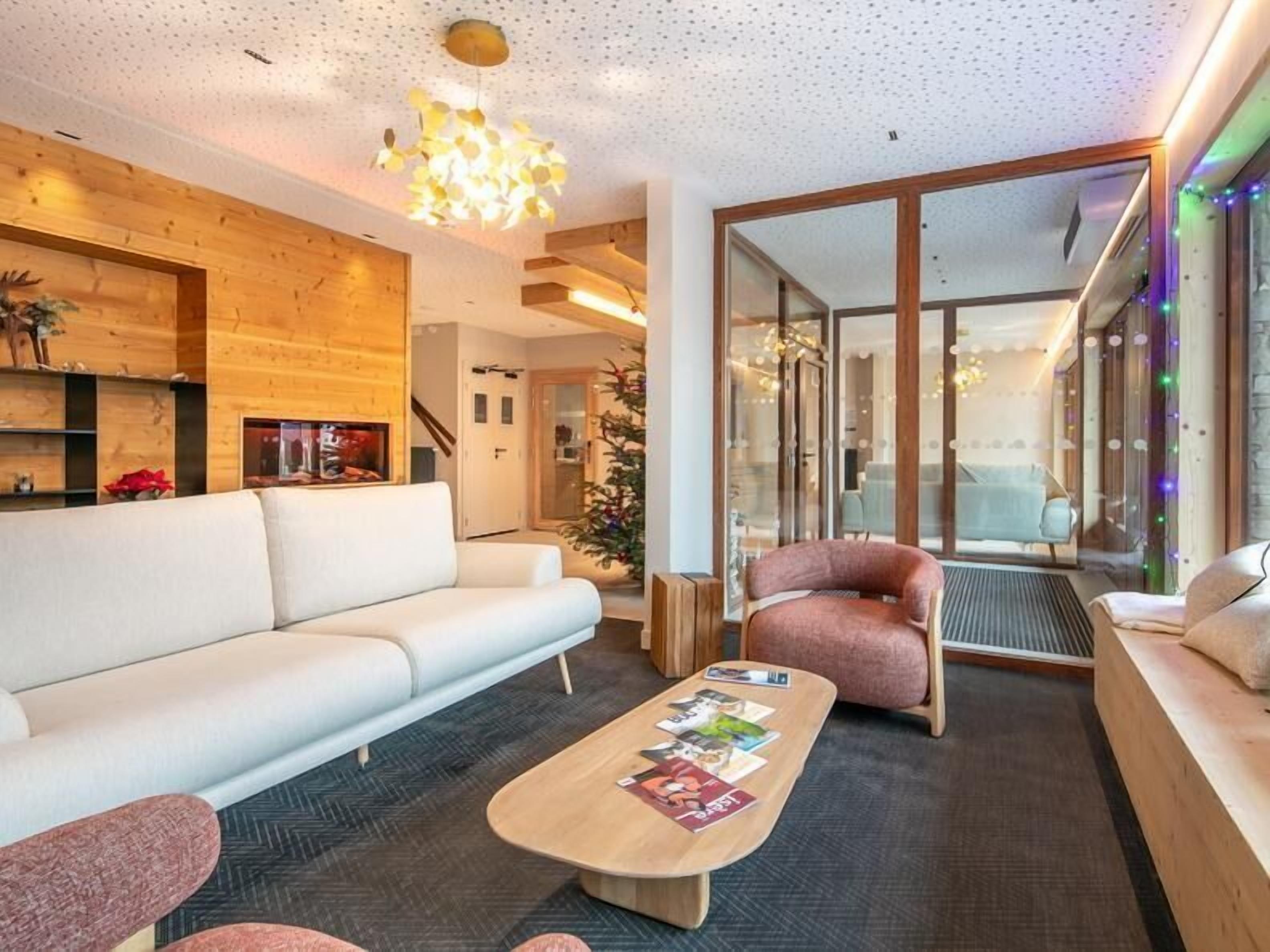 Wifi, 150m From Resort Center, Swimming Pool, Sauna, Hammam, Balcony, Parking, Tv, Ski Locker, 53m² - L'Alpe d'Huez
