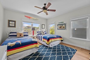 Bügeleisen/Bügelbrett, WLAN, Bettwäsche