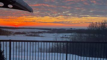 المنطقة المحيطة بالمنشأة