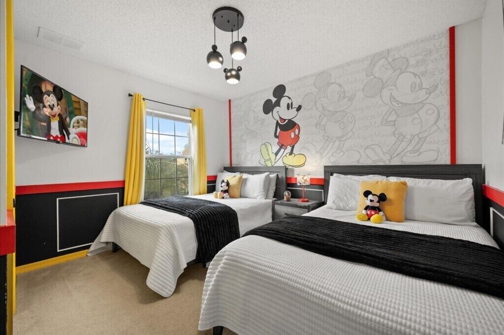 4 habitaciones, tabla de planchar con plancha, wifi y ropa de cama 