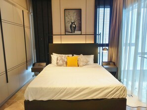 3 makuuhuonetta, silitysrauta/-lauta, Wi-Fi, vuodevaatteet