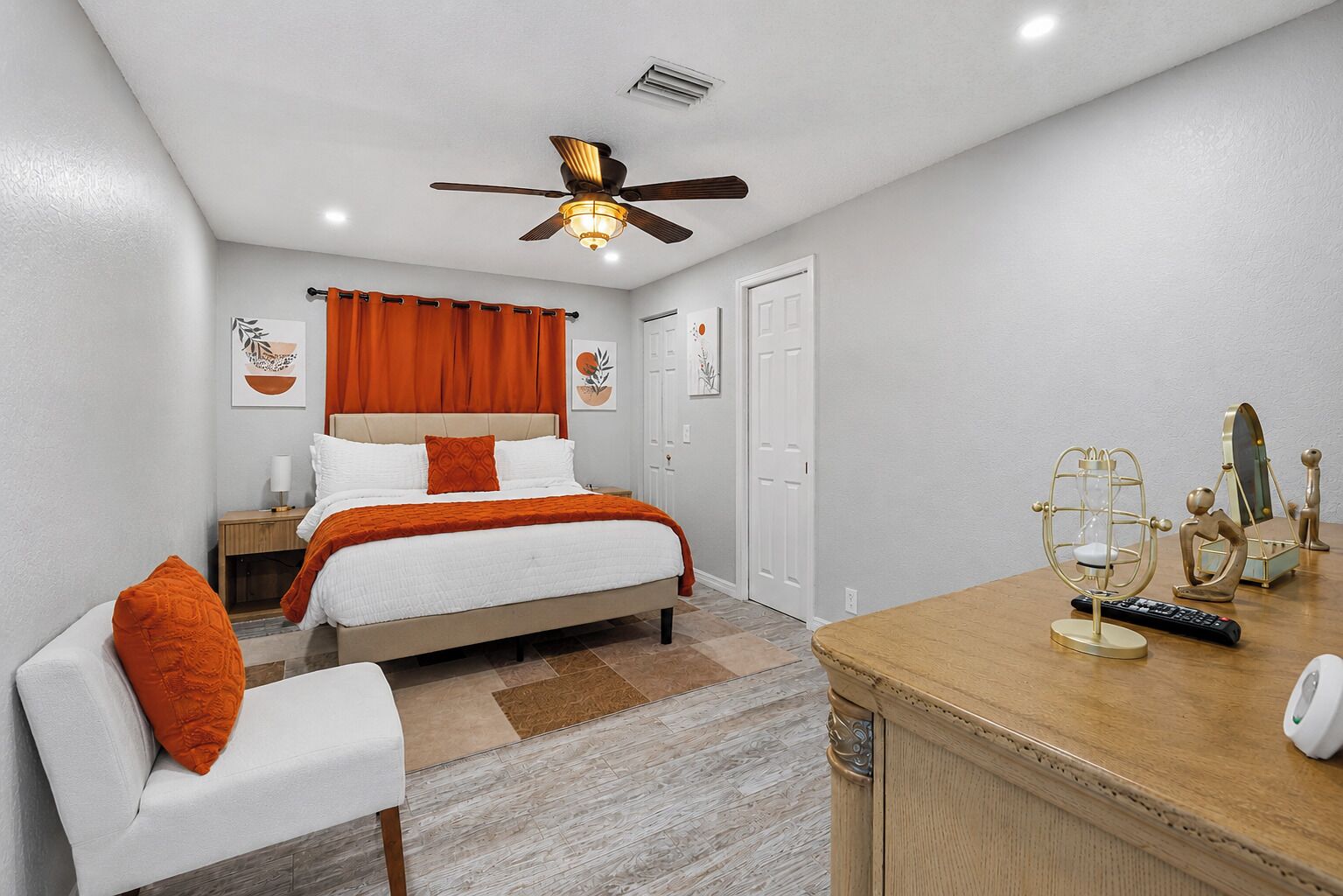 3 bedrooms, iron/ironing board, WiFi, bed sheets