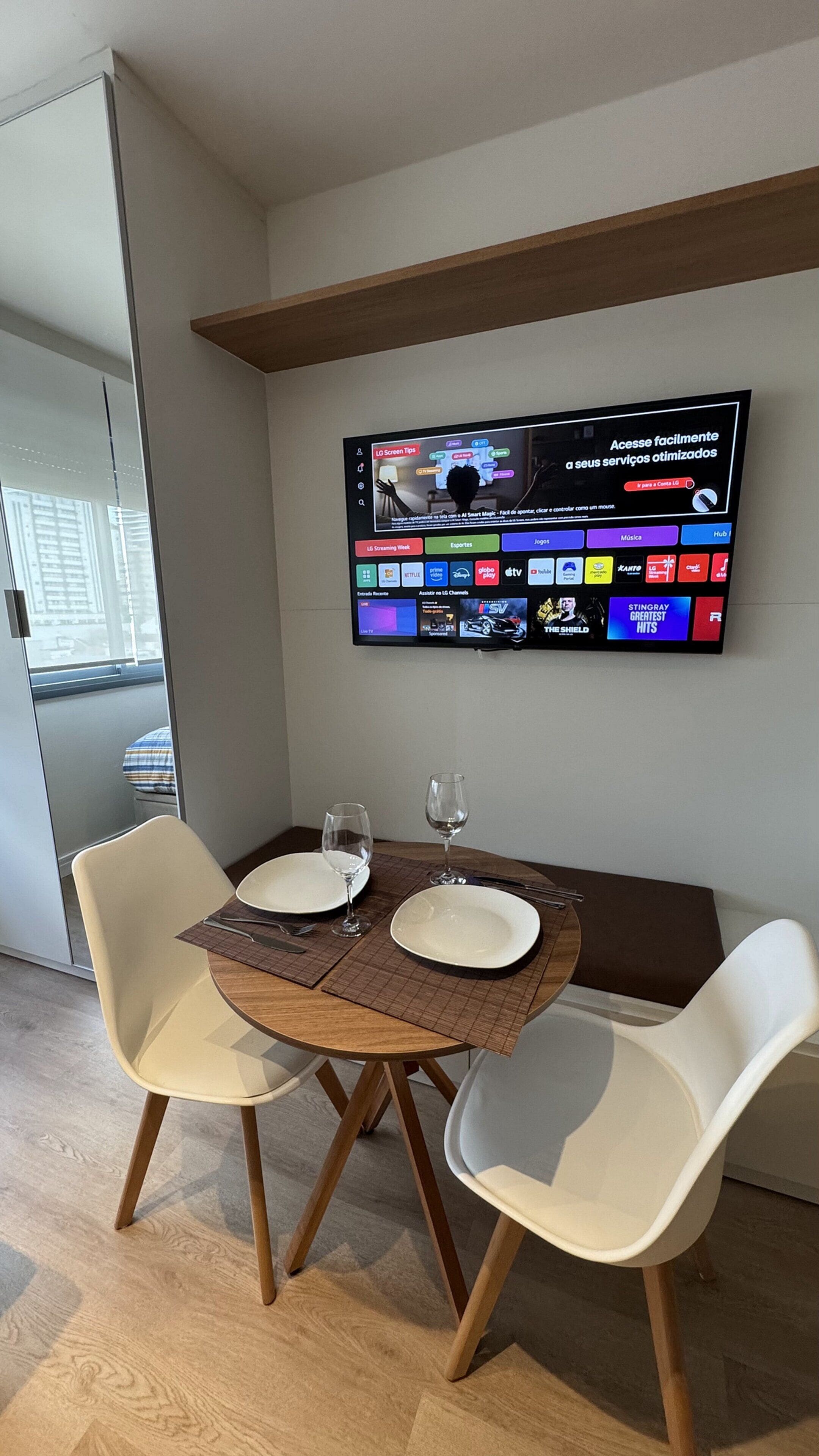 Studio | Dining