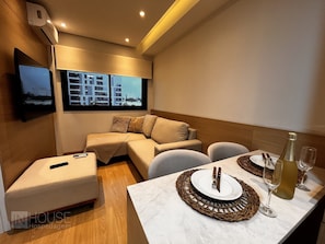 Studio | Living area - GO CARLOS GOMES (Porto Alegre)