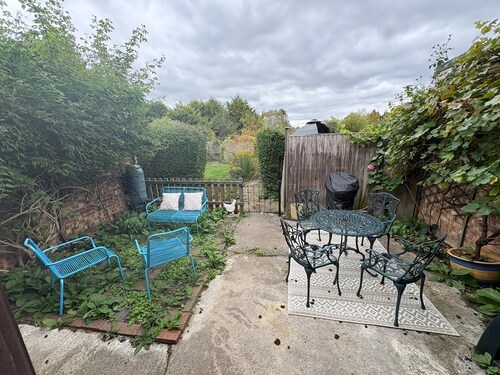 Cosy country cottage for relaxing or for peaceful work setting .