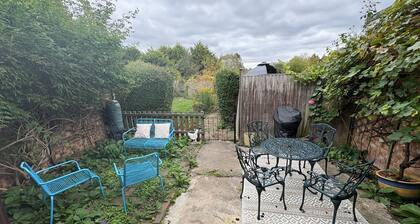 Cosy country cottage for relaxing or for peaceful work setting .