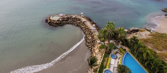 Beachfront apartment, private beach
