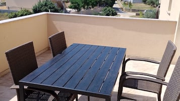 Apartment (Two Bedroom Apartment With Terrace) | Balcony