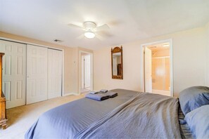 3 chambres, bureau, Wi-Fi gratuit, draps fournis