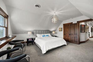 1 soverom, strykejern/-brett, internettilgang og sengetøy