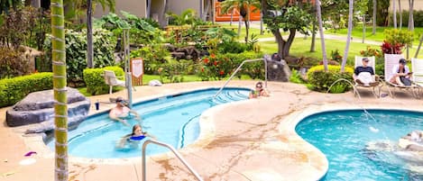 Condo (4 Bedrooms) | Pool