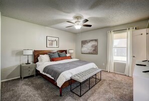 3 soverom, strykejern/-brett, wi-fi og sengetøy