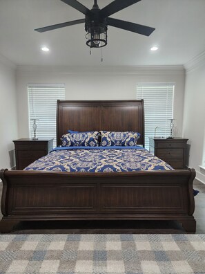 4 sovrum, strykjärn/strykbräda, wi-fi och sängkläder