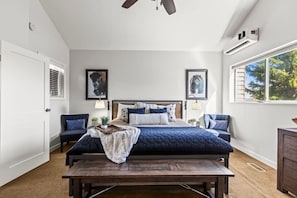4 habitaciones, tabla de planchar con plancha, wifi y ropa de cama 