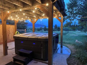 Terrace/patio - 5 acres - Ponds - Trees - Views (Belgrade)