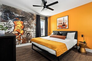 2 soverom, skrivebord, strykejern/-brett og wi-fi (inkludert)