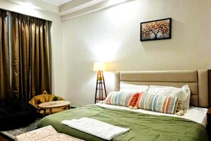 1 bedroom, iron/ironing board, WiFi, bed sheets