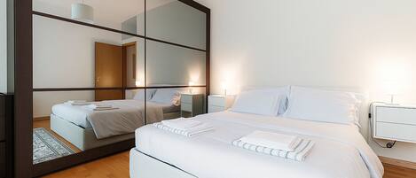 1 chambre, bureau, fer et planche à repasser, Wi-Fi gratuit