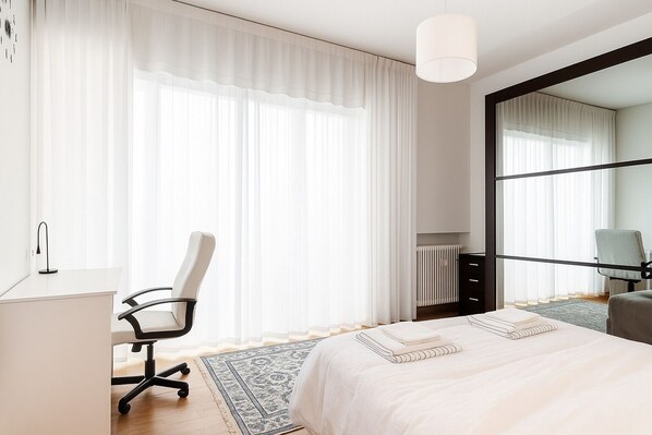 1 bedroom, desk, iron/ironing board, free WiFi