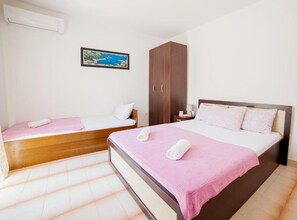 1 bedroom, iron/ironing board, Internet, bed sheets