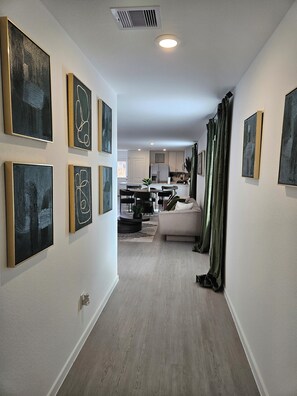 Interior - Stylish 2 Bedroom Retreat in Tavola-Peaceful Getaway Near Houston, IAH Airport (New Caney)