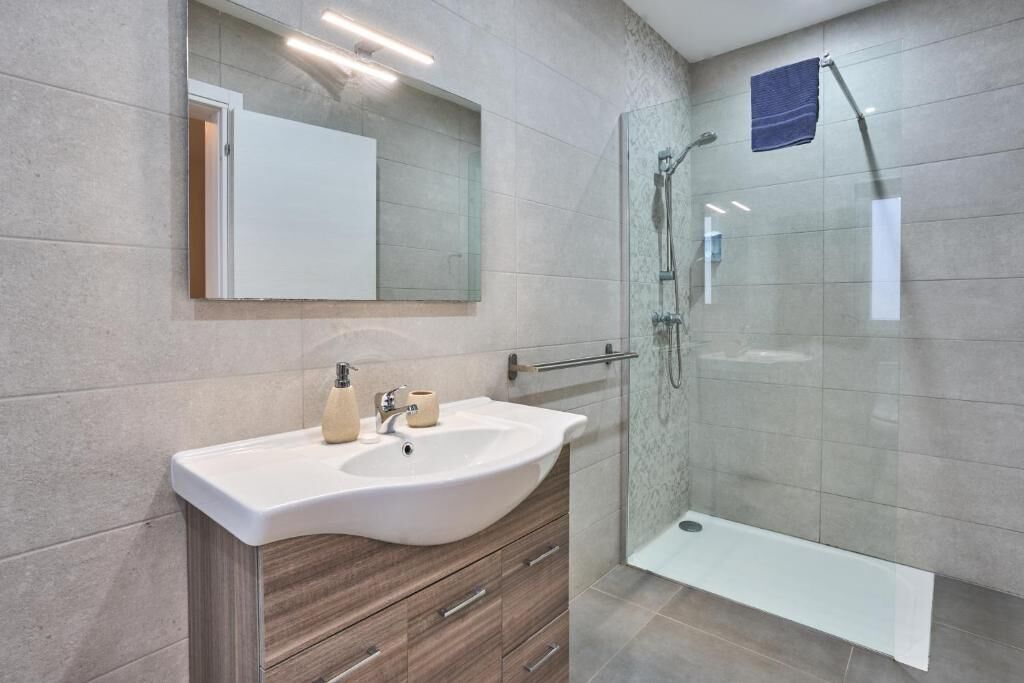 Haartrockner, Toilettenpapier