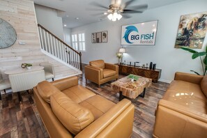 Smart TV, books, offices