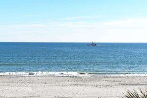 Beach nearby - New 2BR at Horizon at 77th with Views,Nice Pools! (Myrtle Beach)