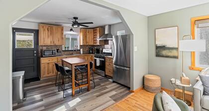 Cedar & Sage House | A Calm & Charming Retreat