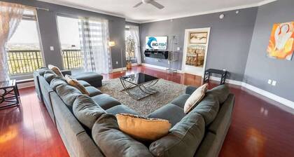 4BR Margate Towers, Nice, Upgraded,Private Balcony