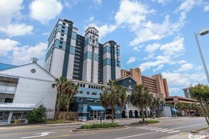 Exterior - New 2BR at Paradise Resort,King Suite,Pools,Views! (Myrtle Beach)