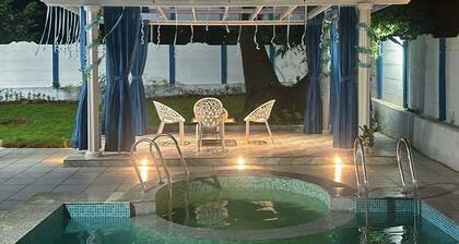 Neil Tarang Villa , Modern private pool villa with garden near Mumbai
