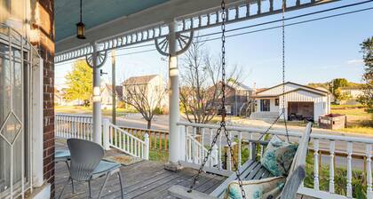 2 Blocks to Ohio River! Historic Victorian Gem