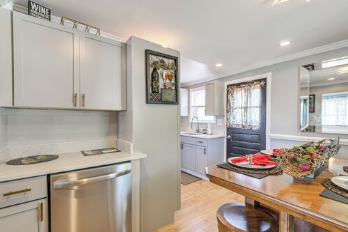 Global Staycation! Scenic Pikesville Family Home