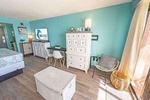 1 bedroom, iron/ironing board, free WiFi, bed sheets - NEW Direct Oceanfront Studio at Sandcastle South (Myrtle Beach)