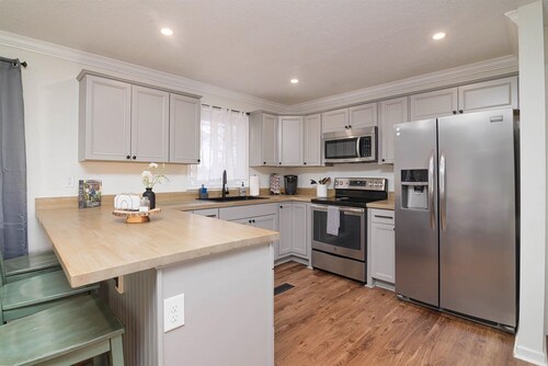 Countryside Comfort Concord/ Sleeps9 + GameRoom