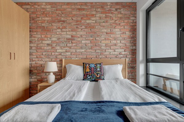 คอมฟอร์ทอพาร์ทเมนท์, ระเบียง | เตารีด/โต๊ะรีดผ้า, Wi-Fi ฟรี