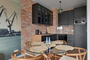 Apartament Comfort, balcó | Planxa i posts de planxar i wifi gratuïta