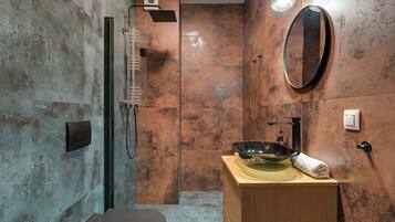 Comfort Apartment, Balcony | Bathroom