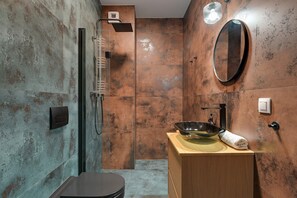 Comfort-huoneisto, parveke | Kylpyhuone