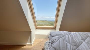 4 bedrooms, free WiFi