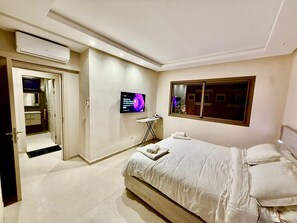 2 間睡房、熨斗/熨衫板、Wi-Fi、床單