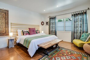 2 bedrooms, WiFi, bed sheets