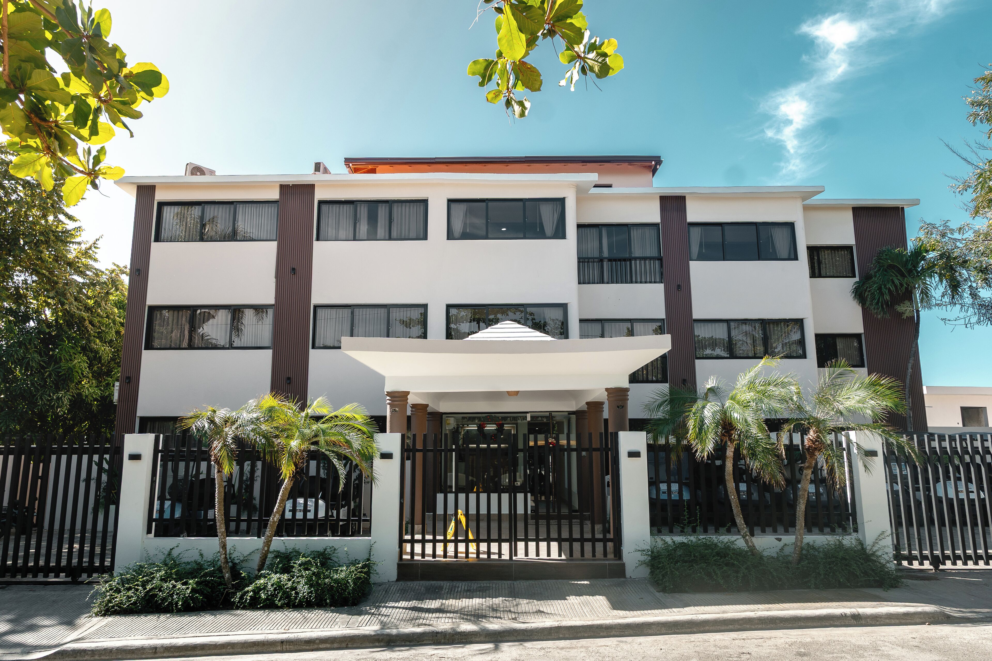 숙박 시설 정면