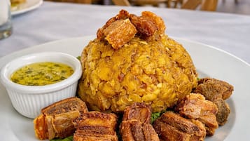 Khu ẩm thực cho gia đình
