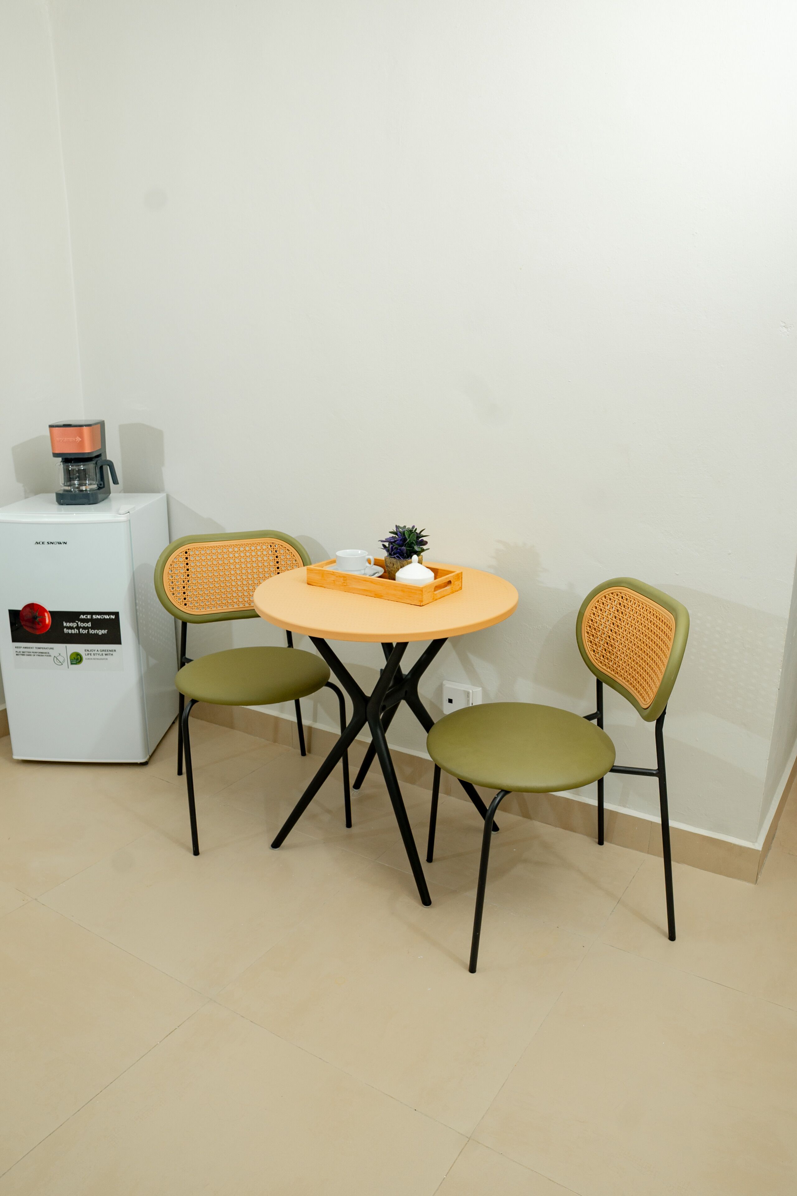 Junior Single Room, 1 Bedroom | Living area | TV